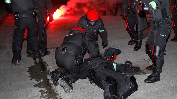 El ertzaina fallecido bromeaba con que «la 'manifa' de los jubilados» sería más peligrosa que los ultras rusos