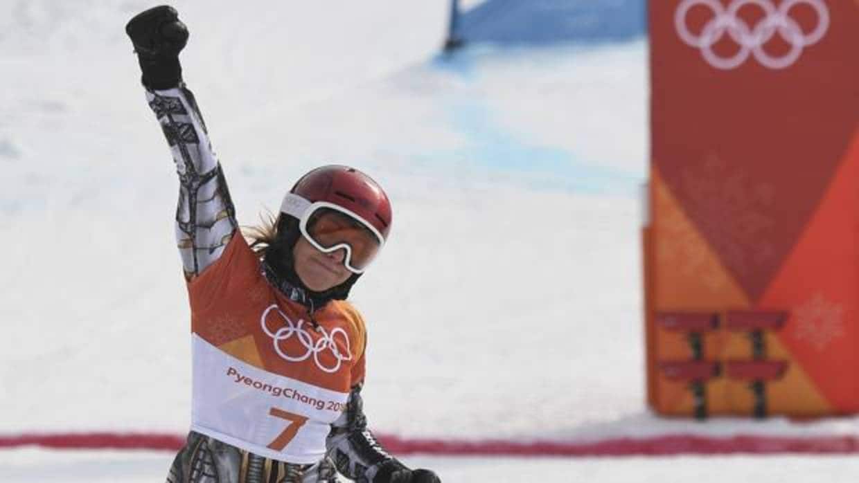 Ester Ledecka, la deportista que hizo historia con unos esquís prestados