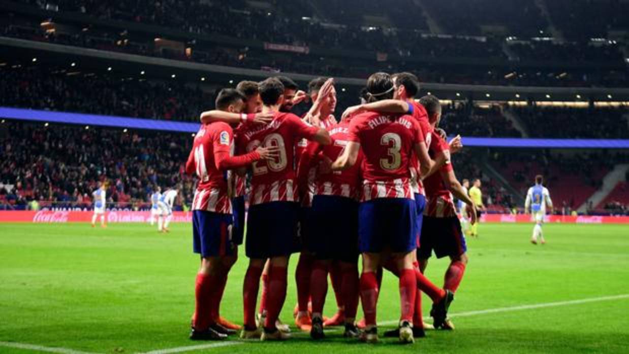 Los jugadores del Atlético de Madrid celebran un gol ante el Leganés