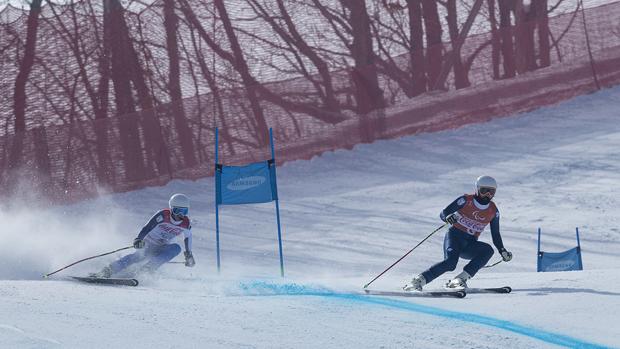 Santacana y Galindo, al filo de las medallas en el descenso