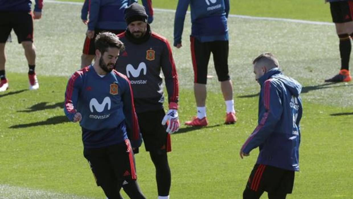 Isco, con Reina y Aspas en el entrenamiento del miércoles en Las Rozas