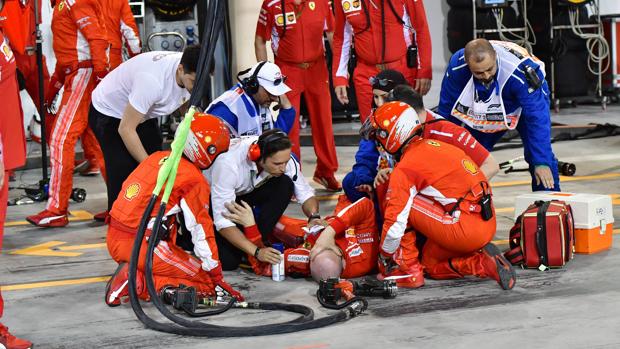 Francesco Cigarini, mecánico de Ferrari, tras ser atropellado por Raikkonen