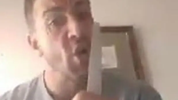 Polémico vídeo de Durántez, jugador del Plasencia, amenazando con un cuchillo a sus rivales del Moralo