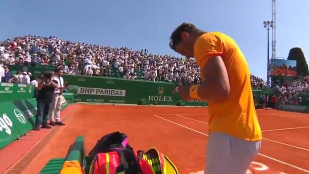 Nadal: «¡Vamos a tirar unos drives. Directos, lo más cerca posible!»