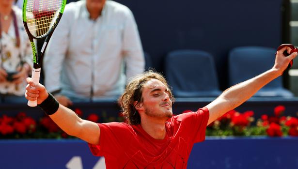 Tsitsipas también puede con Carreño y se mete en la final
