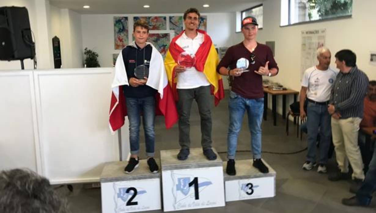 Fernando Lamadrid campeón del mundo juvenil de windsurfing