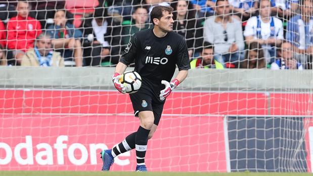 Los jugadores del Oporto piden a Casillas que se quede