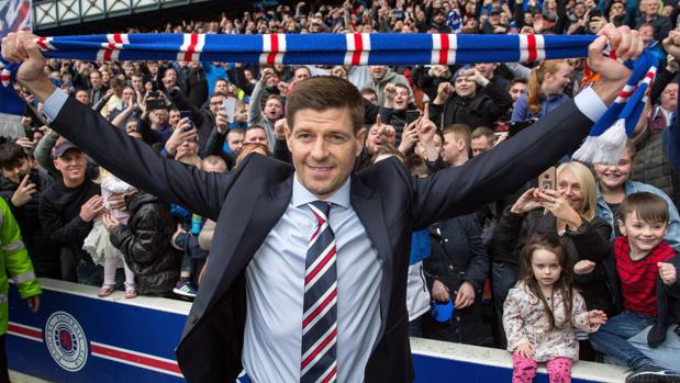 Steven Gerrard, nuevo técnico del Rangers