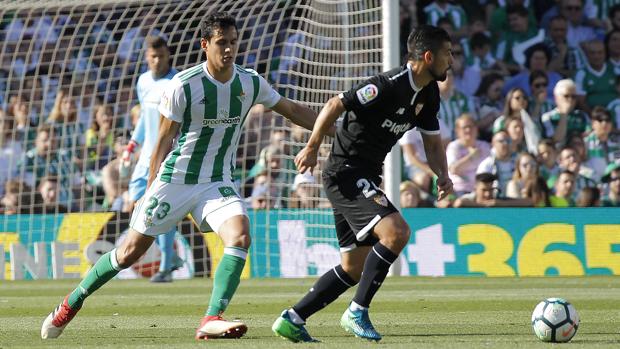 Betis-Sevilla (2-2): Reparto de puntos en el derbi que beneficia a ambos