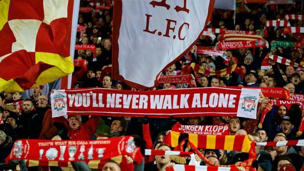 El singular origen de «You'll never walk alone», el himno del Liverpool