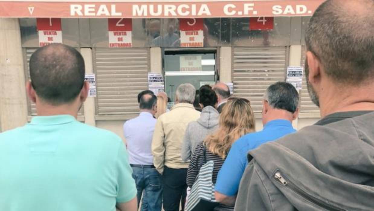 Horario y dónde ver el Murcia-Elche del playoff de ascenso a Segunda ...