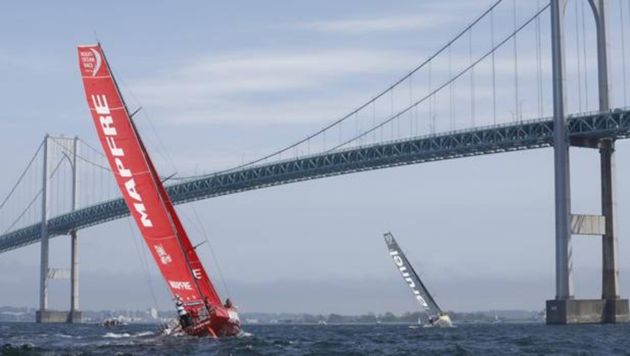 «Brunel» lidera la etapa con «Mapfre» y «Dongfeng» a su estela tras la salida