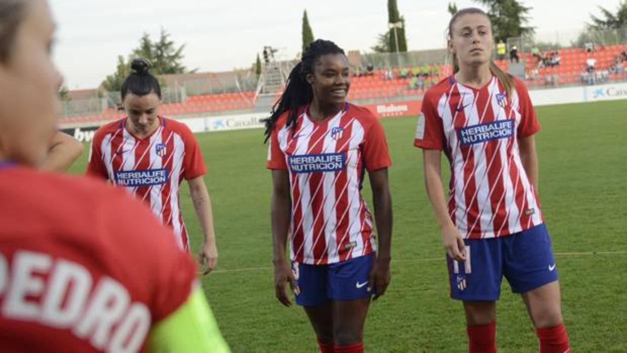 Varias jugadoras del Atlético de Madrid durante un partido