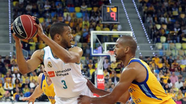 El Madrid cae en Gran Canaria y jugará contra el Tenerife en el playoff