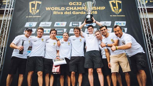 El suizo «Tilt», primer campeón del mundo de GC32