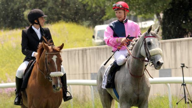 Nieves, la reina de su generación al vencer en el Beamonte-Oaks