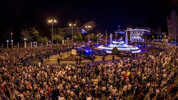 Celebración desbordada en Cibeles