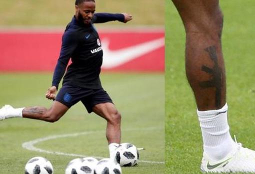 El arma tatuada en la pierna de Sterling