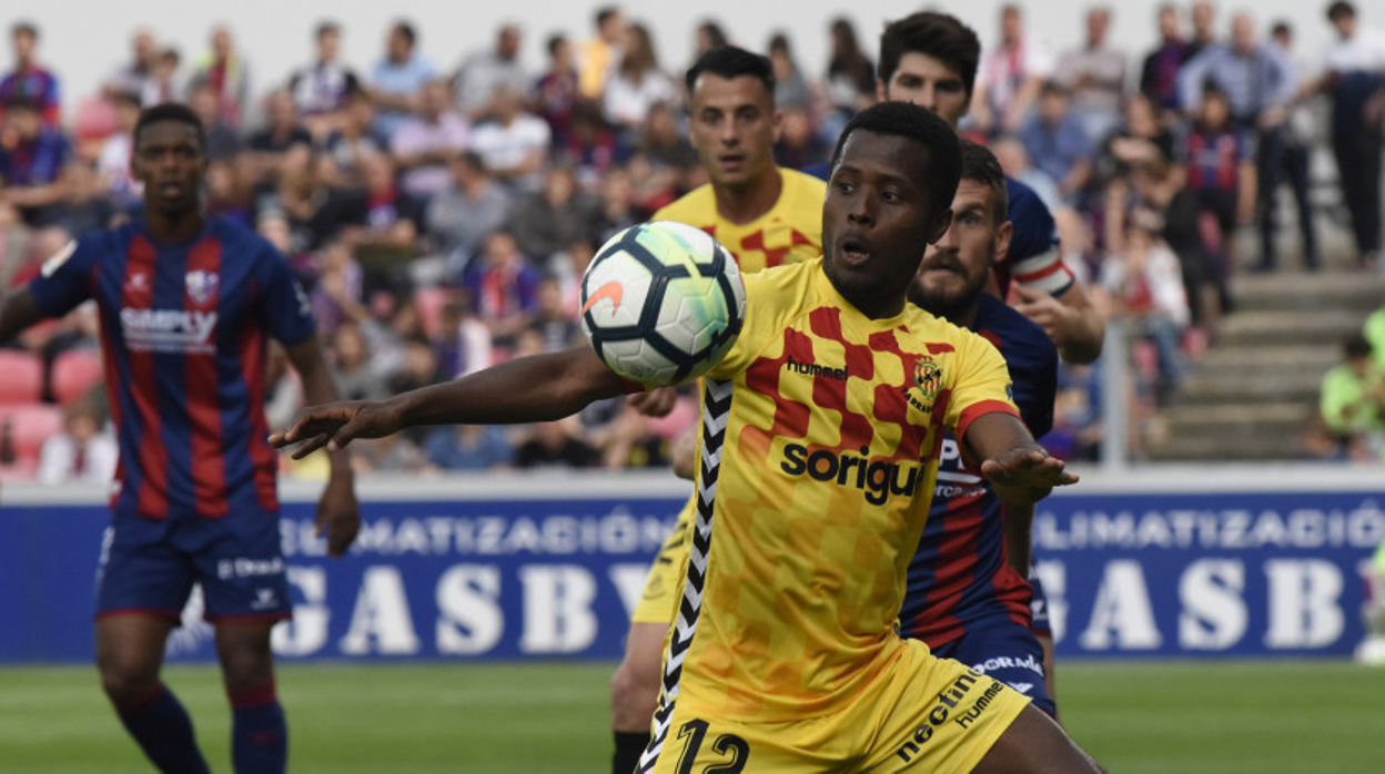 La RFEF abre expediente a Huesca y Nàstic por la alerta de amaño