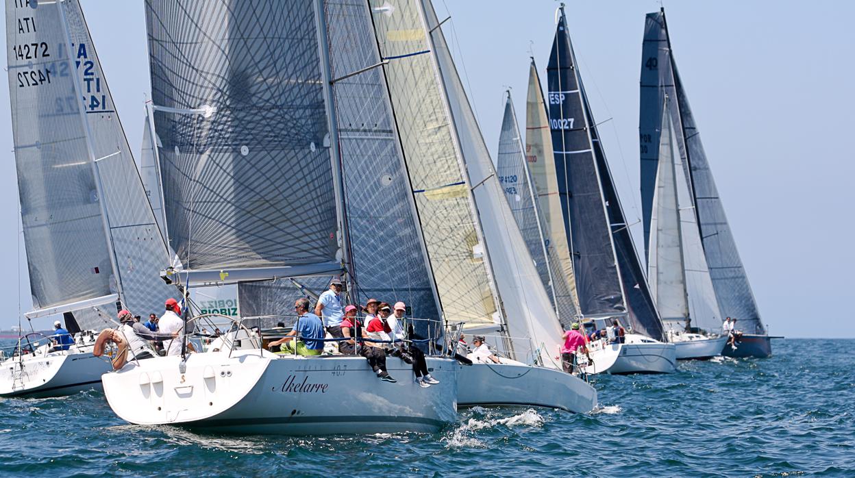 El Trofeo Eskarra arranca las pruebas más destacadas en el Cantábrico