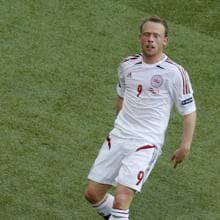 Krohn-Dehli en un partido entre Dinamar ca y Holanda en 2012