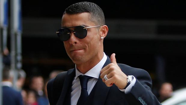 El Real Madrid ofrece a Cristiano Ronaldo 25 millones fijos más variables