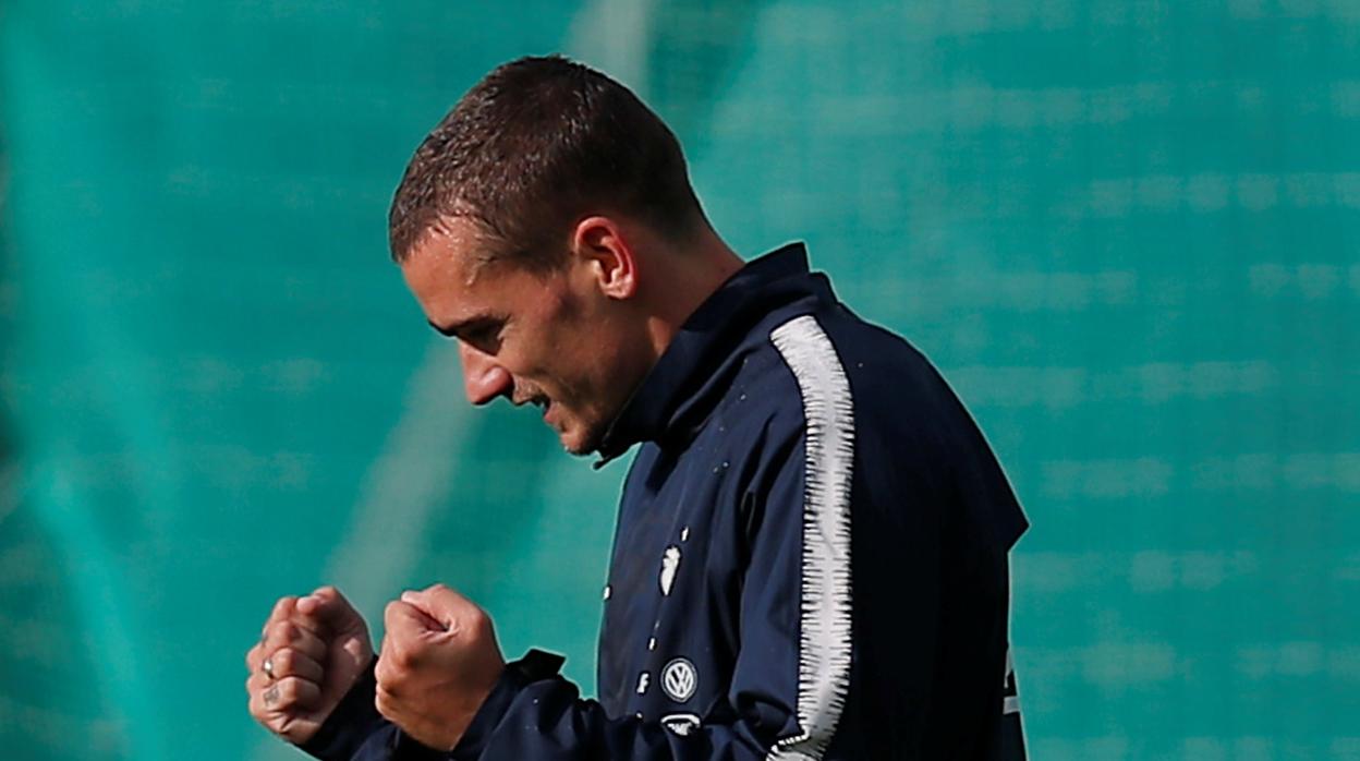 Griezmann celebra un gol en un entrenamiento con Francia