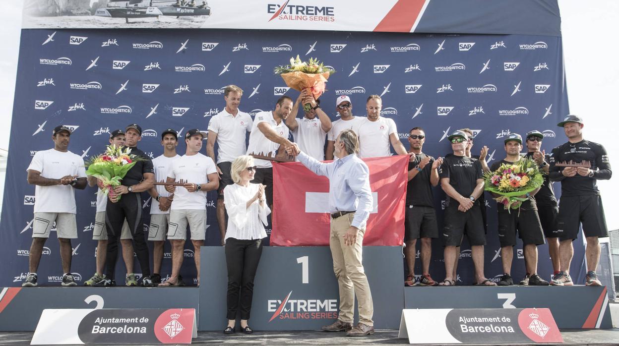 «Alinghi» gana por segunda vez en Barcelona y el «Impulso Español» venció en la última prueba