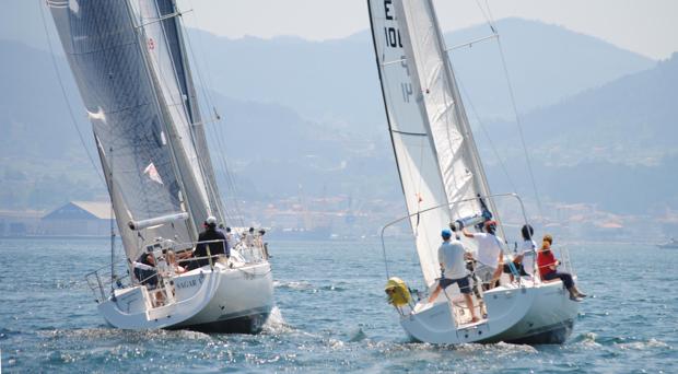 «Fuerza IV», «Argalleiro», «Travesío Riviere» y «Cassandra» primeros líderes en la Combarro Cruising