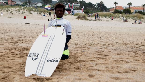 Los junior se estrenan en el Campeonato de España de Surfing