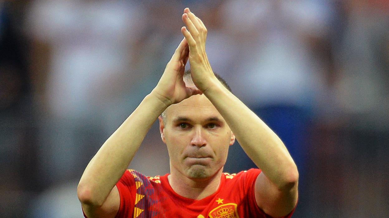 Iniesta se despidió triste de la selección española