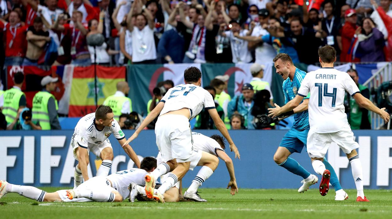 Rusia celebra el pase a cuartos