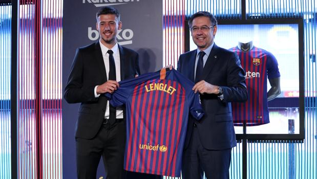 Lenglet no se conforma con los minutos que dejen Piqué y Umtiti