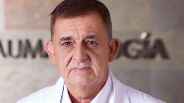El prestigioso doctor Cobián, nuevo responsable médico del Orihuela