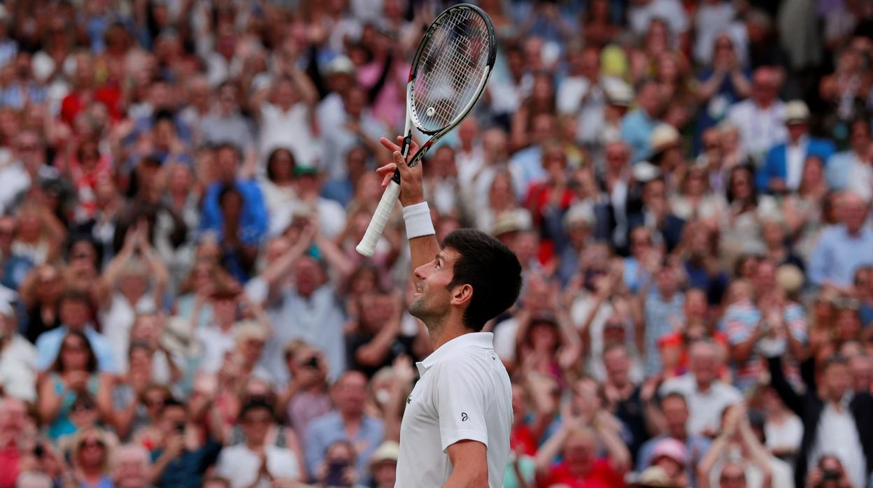 Djokovic celebra el triunfo ante Nadal