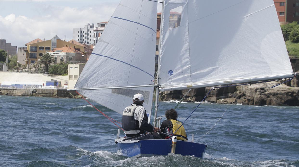 José Palacio y Alberto Suárez se ponen al frente de general de Snipe del Trofeo de Verano