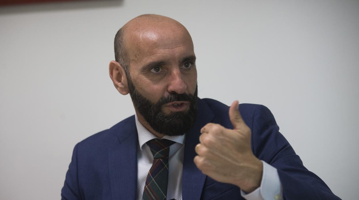 Monchi durante una entrevista