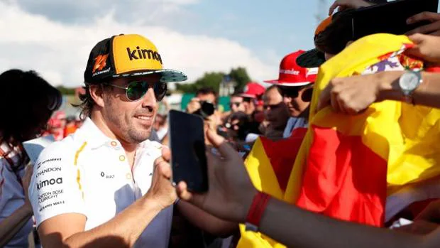 Fernando Alonso insinúa su salida de McLaren: «Me quedan diez carreras con este coche»