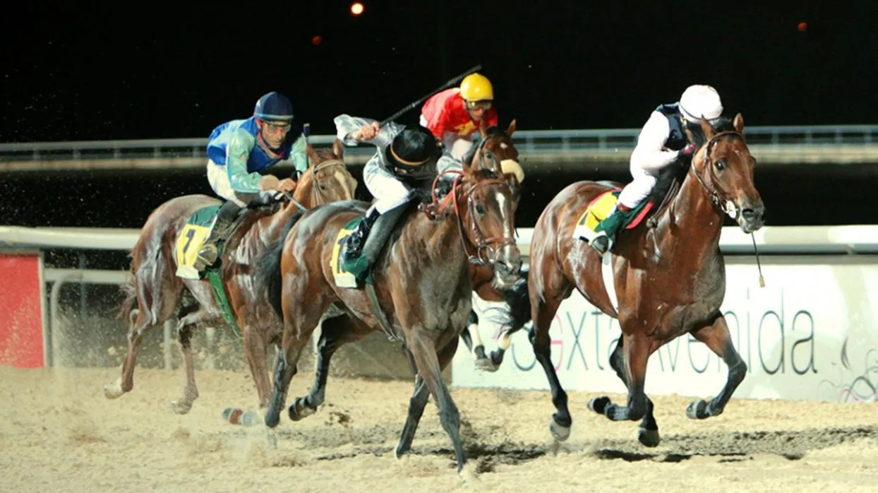 Una de las carreras de caballos de esta temporada en el Hipódromo de la Zarzuela