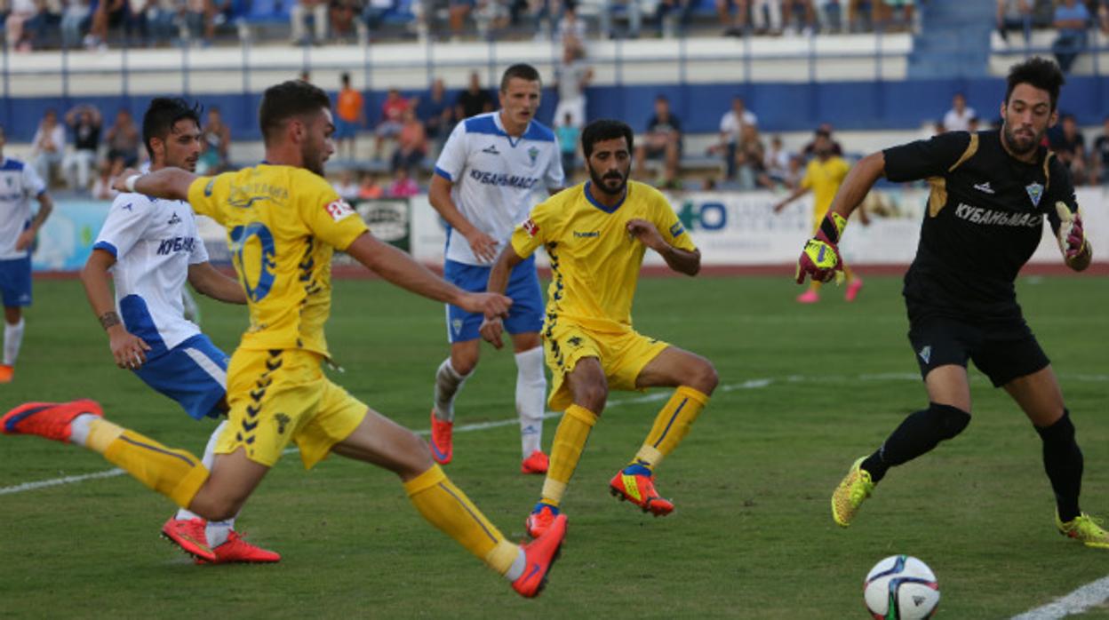 Cádiz CF y Marbella se vieron las caras por última vez en Segunda B.