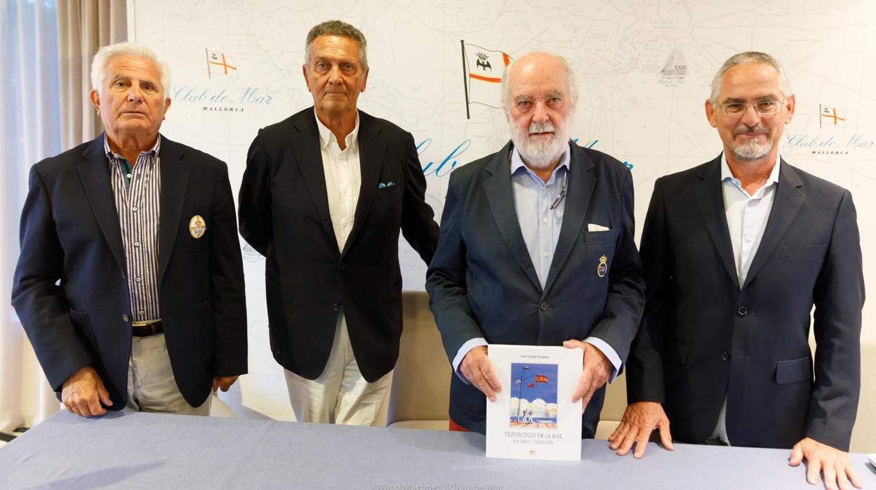 Manuel Nadal, Fernando Schwartz, Luis Tourón y Leonardo García Vicentis