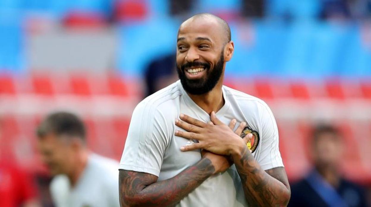 Thierry Henry durante un entrenamiento con la selección belga, donde era entrenador asistente