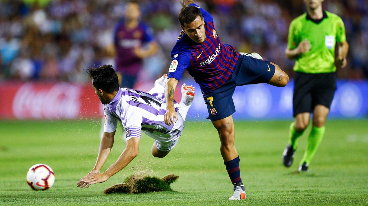 Moyano y Coutinho perjudicados por el césped de Valladolid