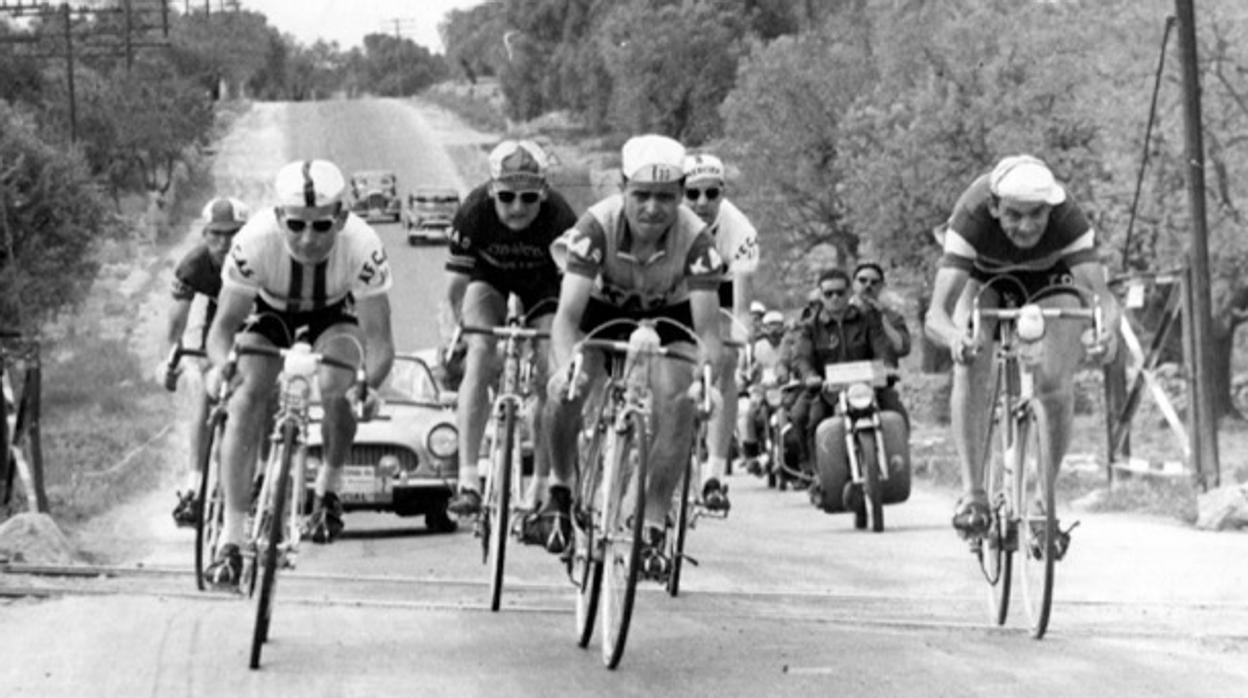 Antonio Jiménez Quiles, durante la Vuelta a España de 1955