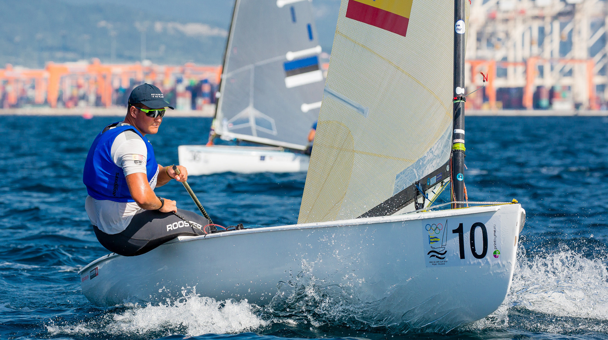 Joan Cardona, subcampeón del mundo juvenil en la clase Finn