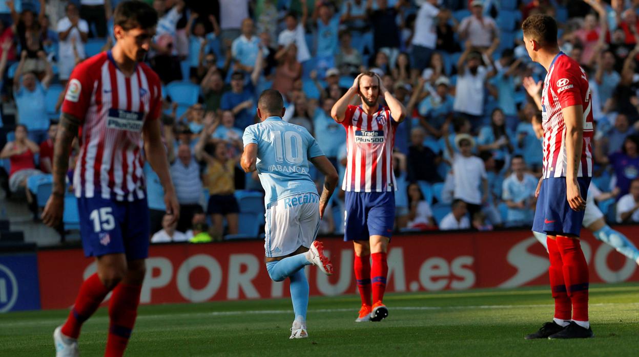 Resbalón del Atlético en Balaídos