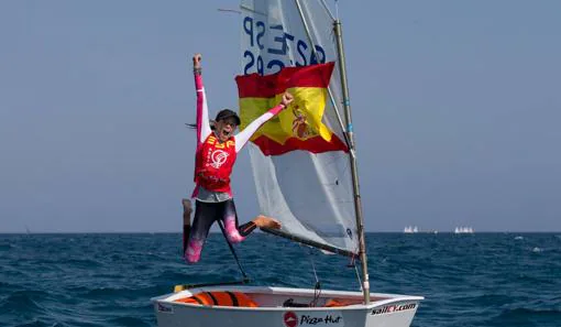 María Perelló revalida su título de campeona del mundo de Optimist