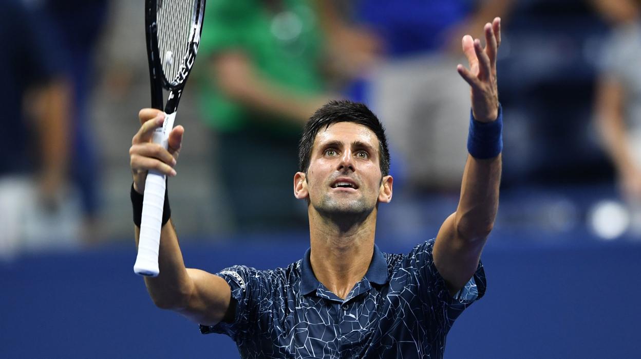 Djokovic celebra el triunfo ante Millman