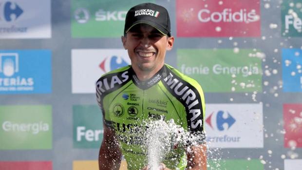 El ciclista que se entrena con Induráin hijo