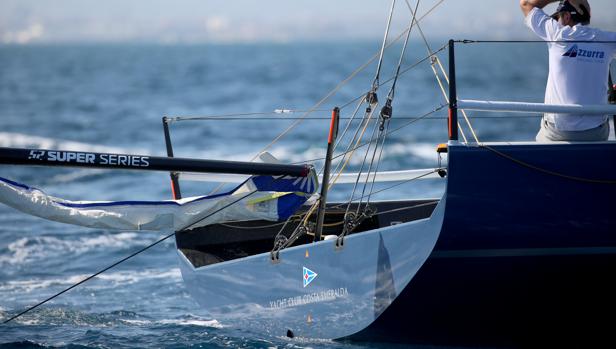 «Onda» se da un festín en Valencia y «Luna Rossa» se afianza